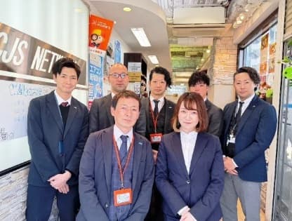 スタッフ一同お待ちしております♪