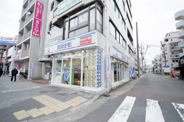 3番出口出てスグ
