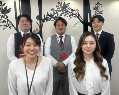 スタッフ一同お待ちしております♪