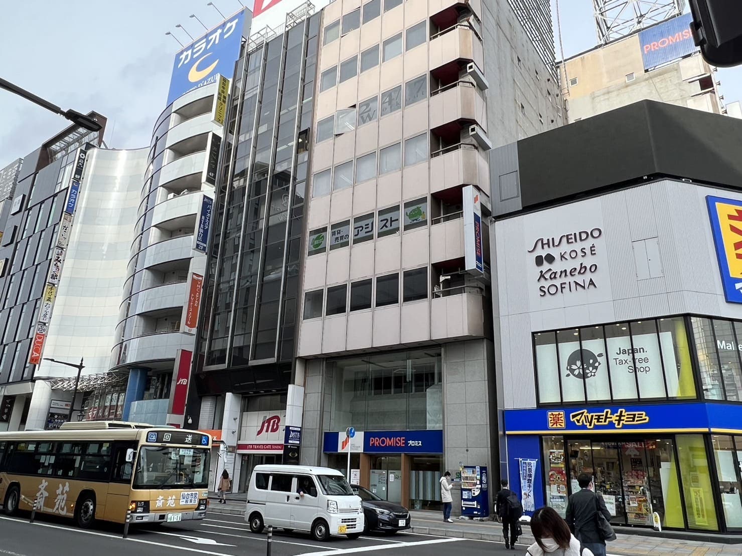 仙台駅徒歩1分にあります